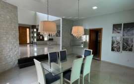 Sobrado Para alugar no Residencial Sun Flower