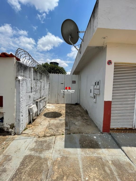 Barracão para à venda Batista