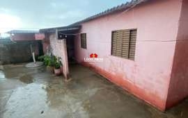 Casa à Venda no Polocentro