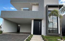 Casa à Venda no Condomínio Terras Alphaville